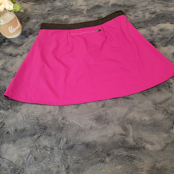 Alpine Design Active Skort Magenta Small - Picture 9 of 10